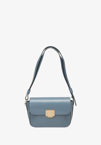 Non sélectionné, grey sky