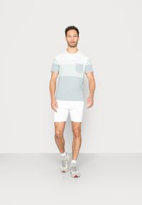 Pier One - 2 PACK - Shorts - black/white Thumbnail Image 1