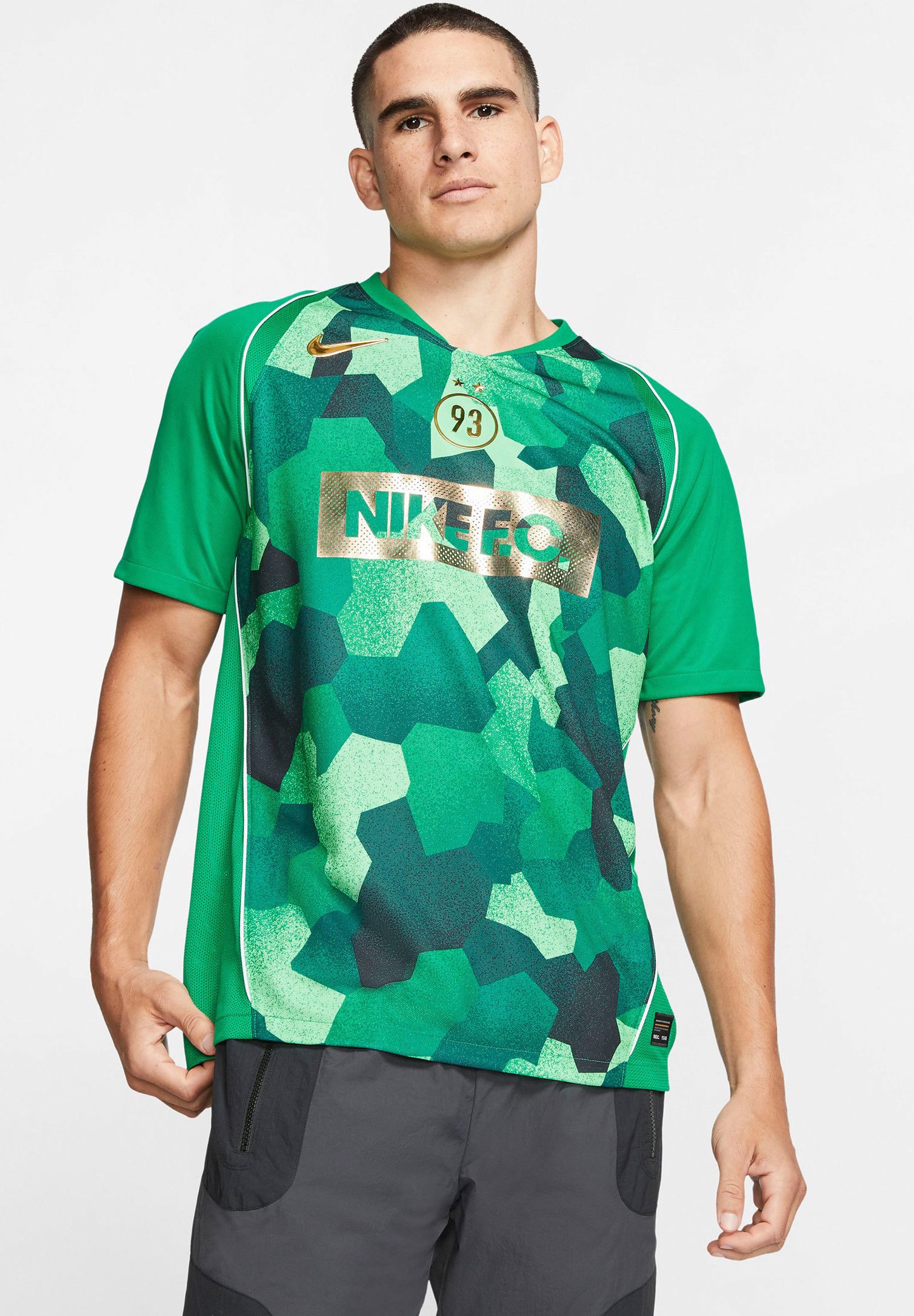 Electro green nike shirt Clearance