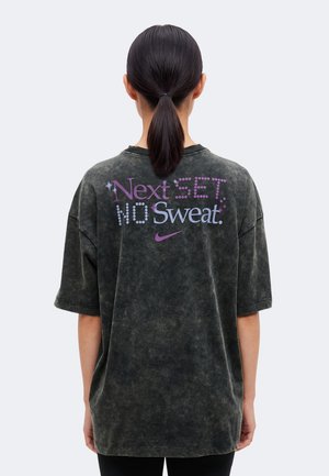 Nike Performance, MOVE TRAIN TEE - Спортна тениска - black