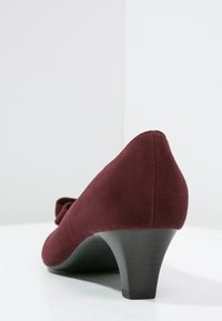 Peter Kaiser Decolleté - bordeaux