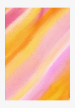 Zachte stof met diagonale strepen die oranje, roze en gele tinten vermengen en een vloeiende, warme verloopstructuur creëren.
