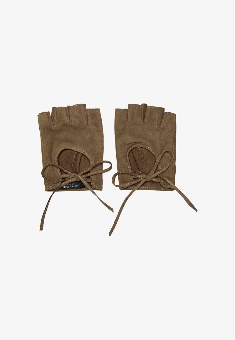 Brune suede fingerless handsker med design til åben håndflade, bundet med brune snore, med stitched kanter og et mærke indeni.