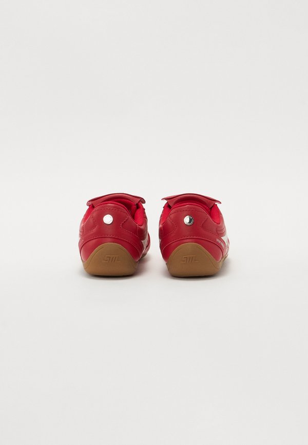 FREEKICK - Trainers2