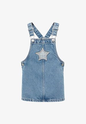 Robe salopette en denim bleu clair, dotée de bretelles ajustables, de quincaillerie en métal argenté et d'un patch en forme d'étoile au centre avant.
