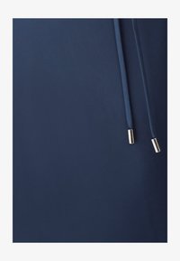 Sélectionné, navy blue