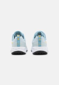 Nike Performance NIKE REVOLUTION 6 (PSV) - Sapatos para corrida em estrada - aura/multi-color/worn blue/university gold