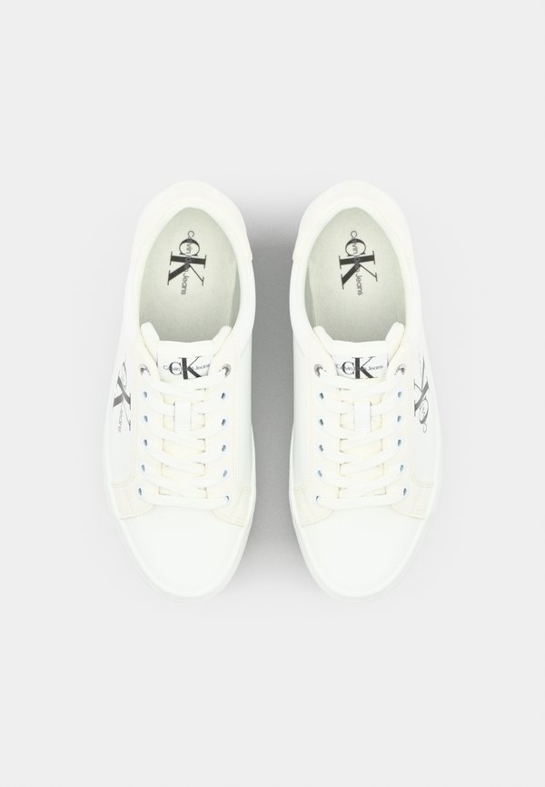 FLATFORM LACEUP - Trainers3