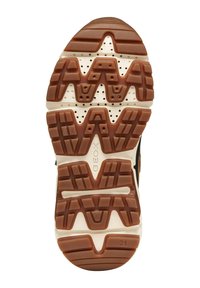 Suola della sneaker Geox con gomma marrone e intersuola crema. Presenta intricati modelli di battistrada e fori di ventilazione per una buona traspirabilità.