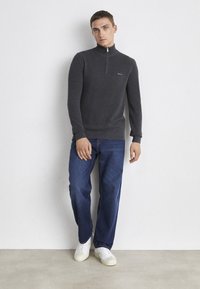 GANT HALFZIP - Stickad tröja - antracit melange