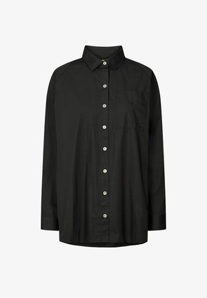 Fekete, gombos ing pamutból, hegyes gallérral, hosszú ujjakkal, elülső zsebével és fehér gombokkal az állvány mentén.