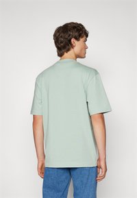 HUGO NIEROS - Navadna majica - light/pastel green