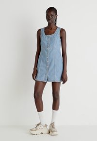 GAP ARCHIVE SHIFT MINI - Farmerruha - light wash