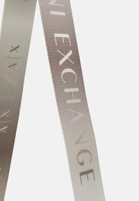 Armani Exchange Torba za nakupovanje - stage