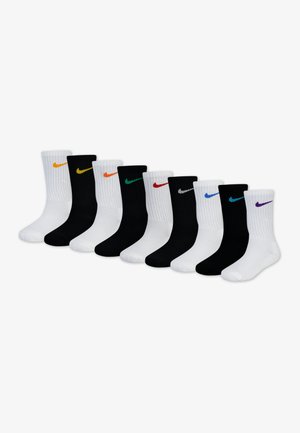 Nike ponožky v čiernej a bielej farbe, s rebrovanou textúrou a farebnými logami Swoosh v oranžovej, zelenej, červenej, modrej a fialovej.