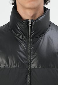 Replay WINTER PUFFER - Vinterjakker - black