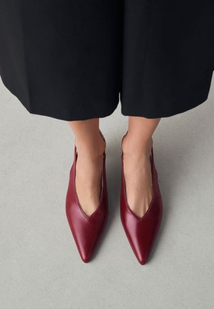 REGULAR FIT - FOREVER COMFORT POINTED TOE - Klassieke pumps - red