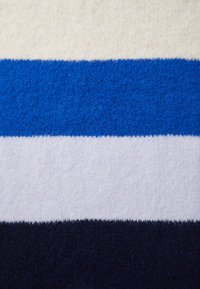 Vero Moda VMBELLA SCARF  - Scarf - cosmic sky/surf the web navy