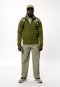 The North Face BELLEVIEW STRETCH DOWN JACKET - Casaco de penas - forest olive