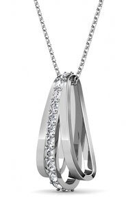 Collana d'argento con tre anelli intrecciati; uno decorato con piccoli cristalli trasparenti, finitura lucida e liscia, catena delicata.