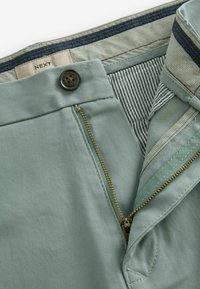 Next SLIM FIT STRETCH - Chinos tipa bikses - pale green