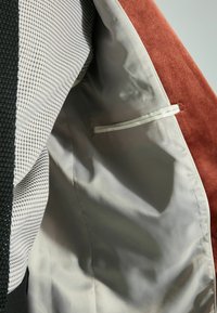 Next SLIM - Sako - rust brown