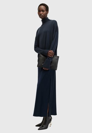 NEO DRESS - Strikket kjole - midnight blue