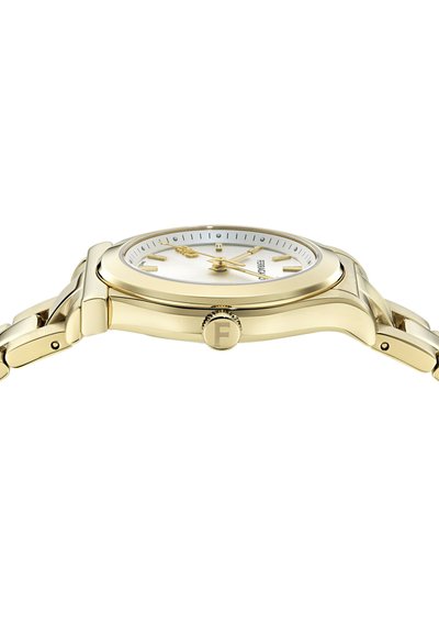 Reloj de pulsera de oro con esfera blanca, marcadores de hora dorados y manecillas doradas, visto de lado mostrando una pulsera metálica enlazada y una corona con el logo "F".
