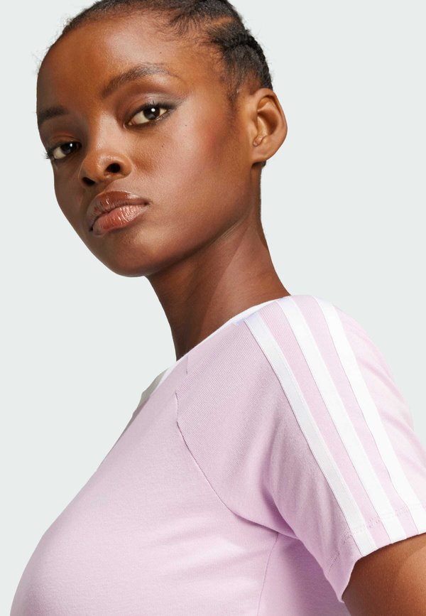 3-STRIPES BABY - Print T-shirt - light orchid3