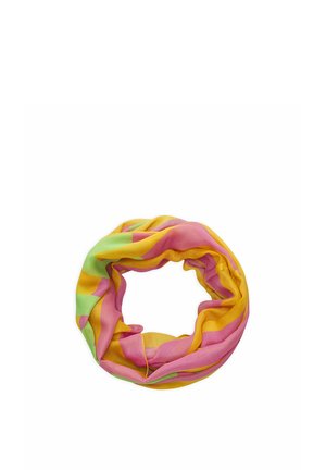 Lichtgewicht ronde sjaal met roze, gele en groene strepen, los gerold op een witte achtergrond.