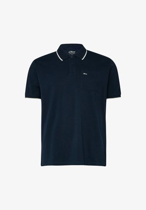 Granatowa koszulka polo z krótkim rękawem, białym wykończeniem na kołnierzu i rękawach, przednią kieszenią i plisą z guzikami.