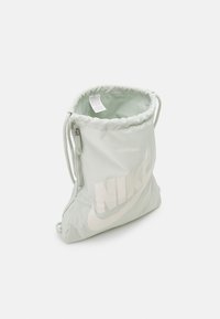 Nike Sportswear HERITAGE DRAWSTRING UNISEX - Mochila - light silver-coloured