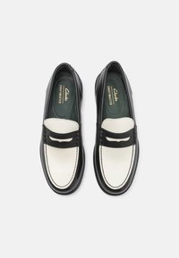 Clarks CRAFTJAMES LO - Sapatos slip-on elegantes - black