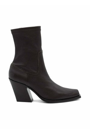 A PUNTA FRICTION  - Bottines - marrone