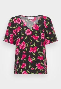 Top preto de mangas curtas com um vibrante padrão floral rosa, design em decote V e um corte descontraído. Feito de um tecido leve com uma textura suave.