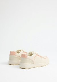 INSIDE CON PANELES DE MALLA - Zapatillas - beige