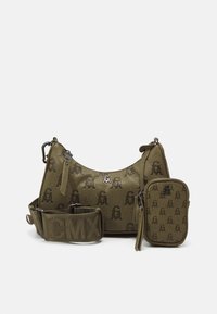 Unselected, olive
