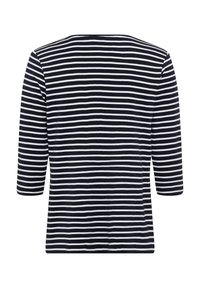 Marineblau- und weiße gestreifte T-Shirt, aus weichem Stoff gefertigt, hat Dreiviertelärmel und einen Rundhalsausschnitt mit lockerer Passform.