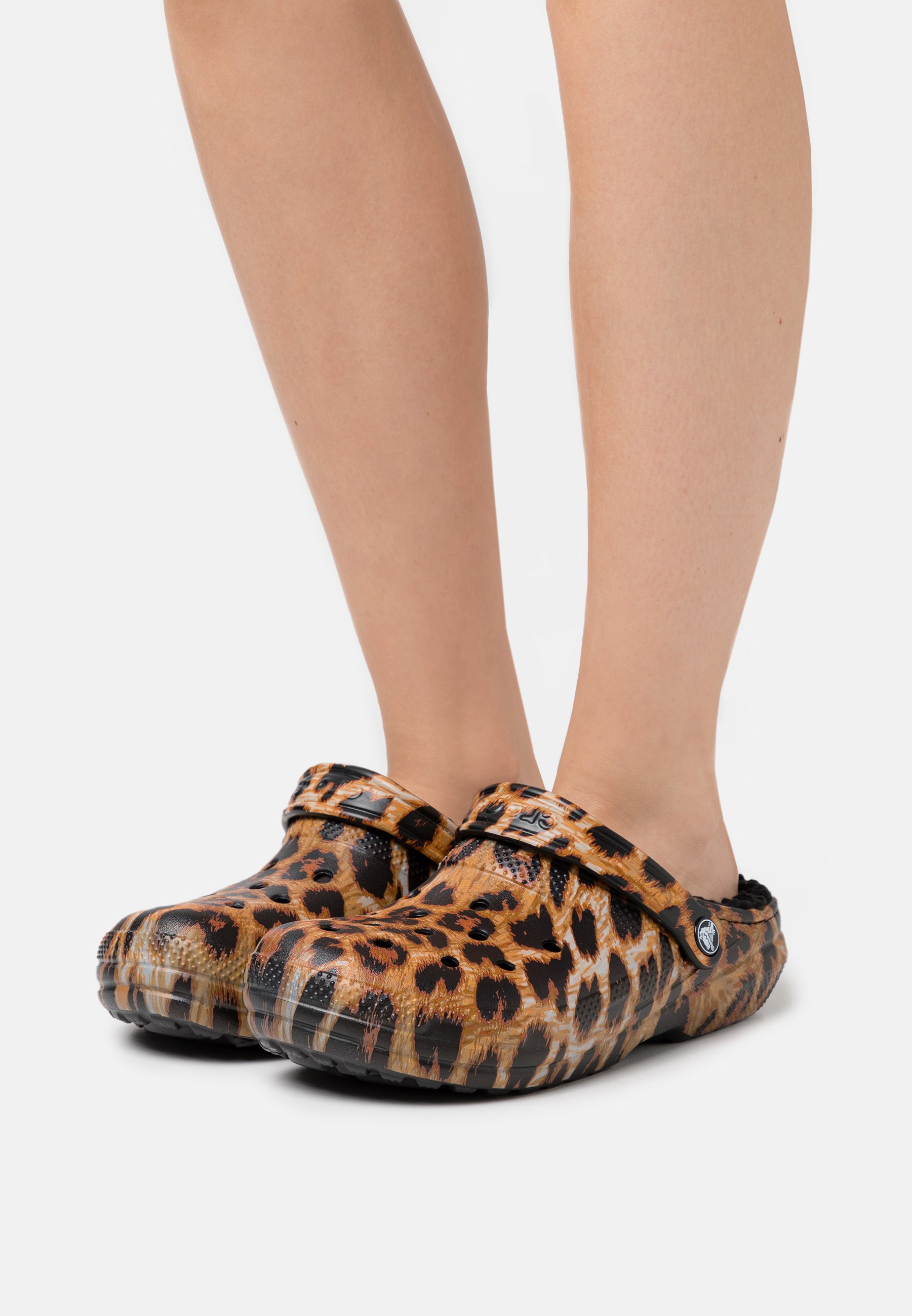 Crocs CLASSIC LINED - Pantoffels - black/zwart - Zalando.nl