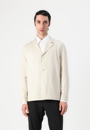 CARPER - Sako - open white