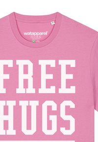 watapparel FREE HUGS TO SAVE THE WORLD - T-Shirt print - bubble pink