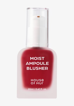 Flacon de blush liquide rouge avec pompe blanche et bouchon transparent, étiqueté Moist Ampoule Blusher, House of Hur, 20 ml.