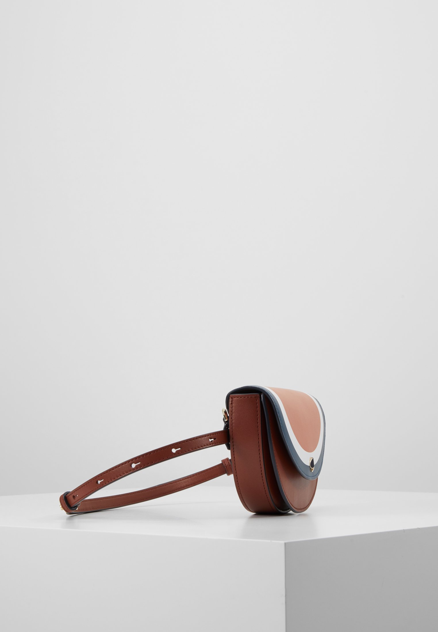 kate spade half moon belt bag