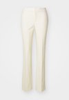 QUARTILLA FULL LENGTH FLAT FRONT - Calças - mascarpone cream