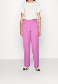 Saint Tropez Tygbyxor - purple