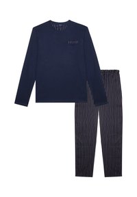 Marineblå langærmet trøje med lomme og pyjamabukser i marineblå, rød og hvid. Blødt stof, afslappet pasform og elastisk talje.