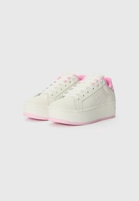 Tommy Jeans FLATFORM - Sneakers low - ecru/carnival pink