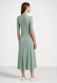 Lauren Ralph Lauren COTTON BLEND POLO DRESS - Neulemekko - soft laurel