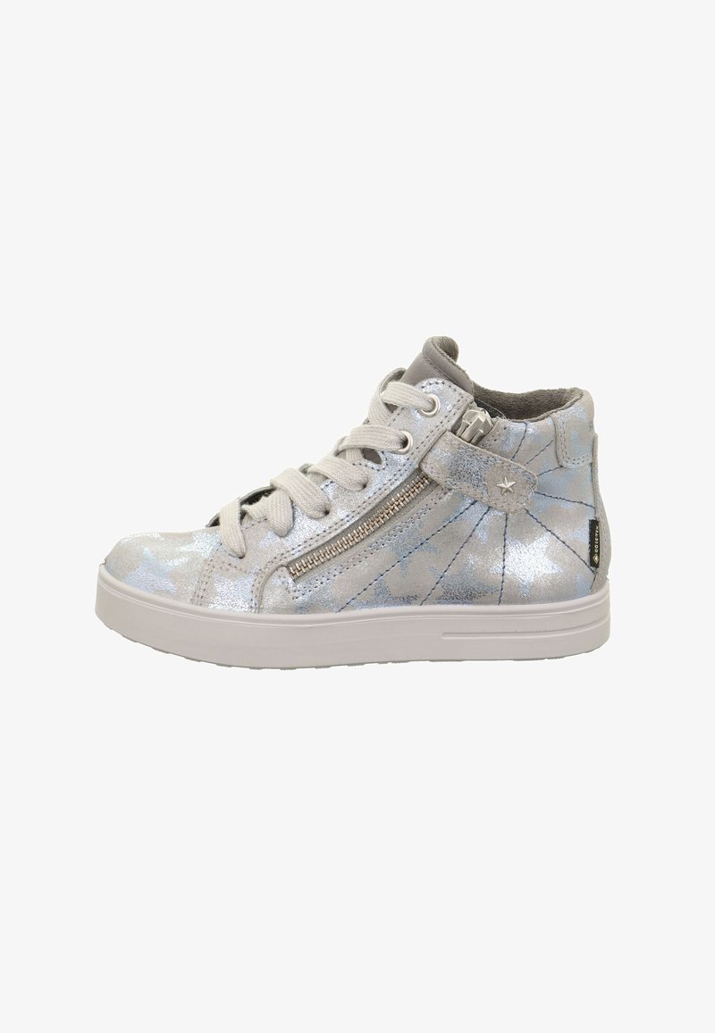 Hohe Sneaker aus silbernem Leder mit metallischem Glanz. Mit seitlichem Reißverschluss, Schnürverschluss und gemusterten Akzenten. Weiße Gummisohle.