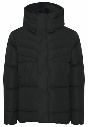 Musthave mustus jope, mis on varustatud kõrge kaelusega, horisontaalse tikandiga ja küljetaskutega, valmistatud siledast, veekindlast materjalist.